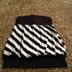 Cute black and white striped tube top