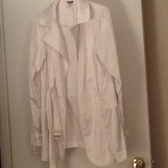 Light weight jacket
