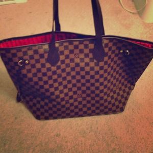 SOLD to @emanna Louis Vuitton nerverfull