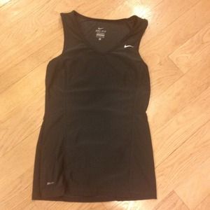 RESERVED BUNDLE Nike Dri Fit Tanks