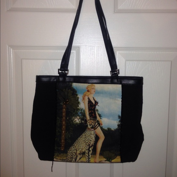 Fashion lady and pet cheetah pocket book