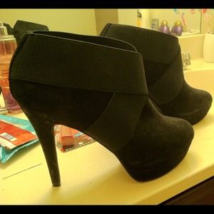 Black Jessica Simpson ankle booties
