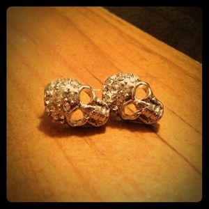 Skull earrings