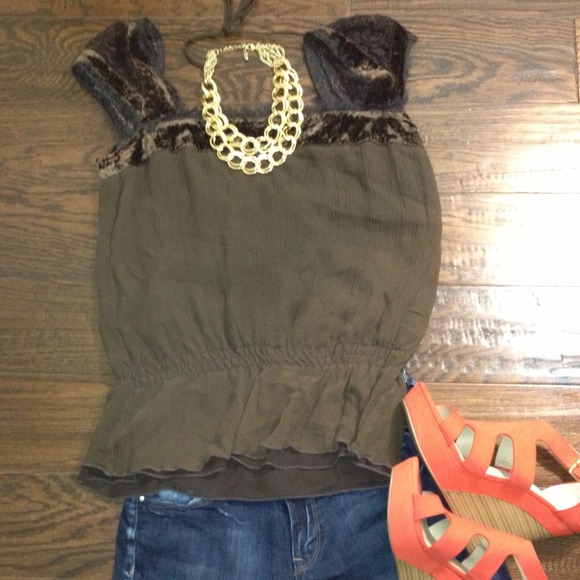 Brown Silk Velvet Cap Sleeve Blouse - Picture 2 of 3