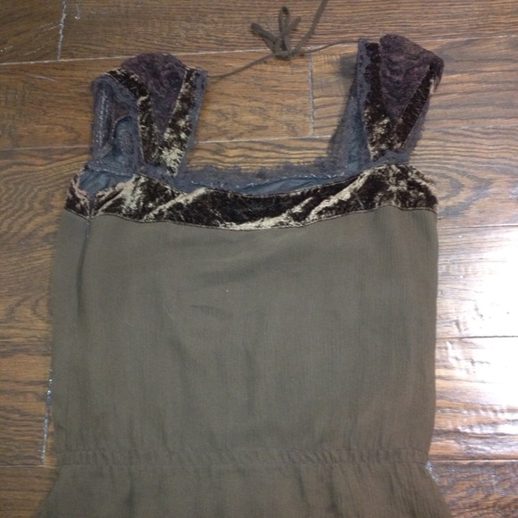 Brown Silk Velvet Cap Sleeve Blouse - Picture 3 of 3