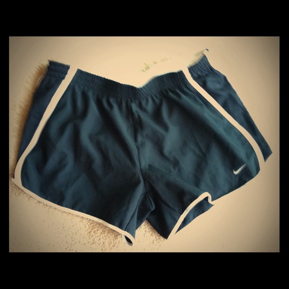 🚫 SOLD 🚫 Nike Dry-fit Black Shorts