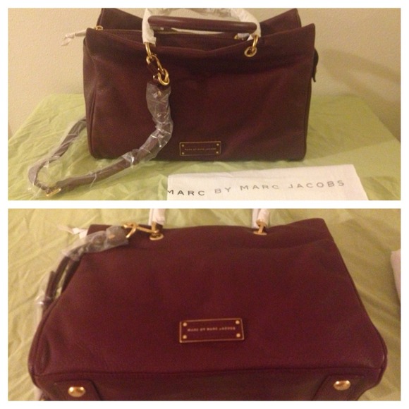 ❌SOLD❌New Marc By Marc Jacobs Too Hot To Handle