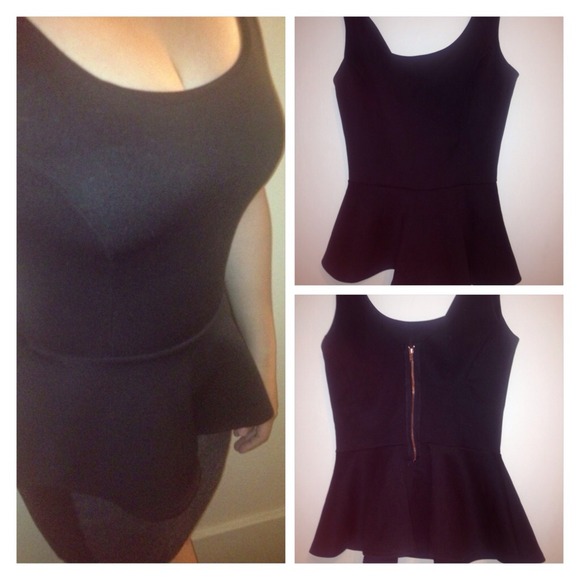 💢Sold💢Black Peplum top