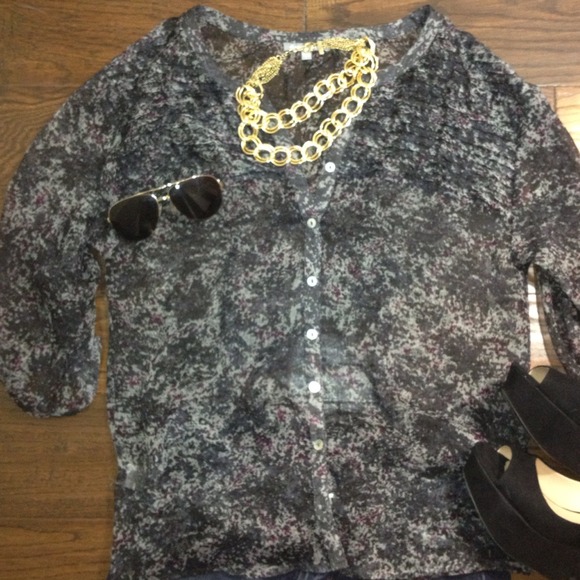 Sheer Floral Blouse - Picture 2 of 3