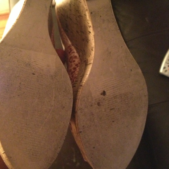 Shoes - Picture 3 of 3