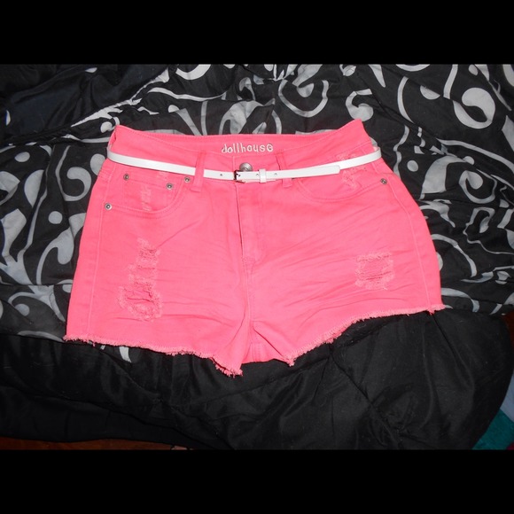 Dollhouse high waisted shorts- pink