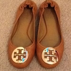 Authentic Tory burch reva flats , not selling!