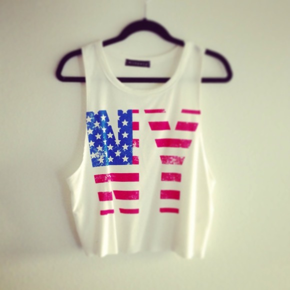 Tops - NY muscle tank - small