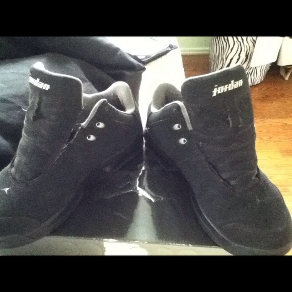 Jordan 23 tennis shoe