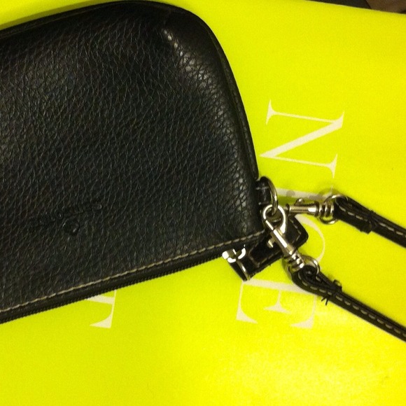 Samsonite Wristlet Purse - Picture 2 of 2