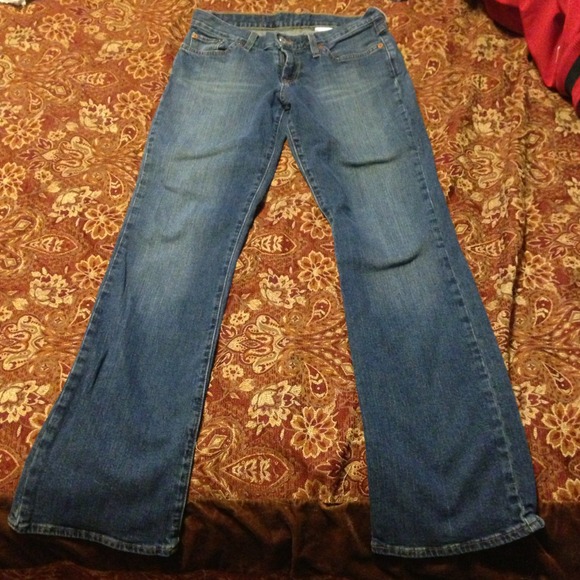 4/27 LuckyBrand Mid Rise Flare Regular Length jean - Picture 1 of 3