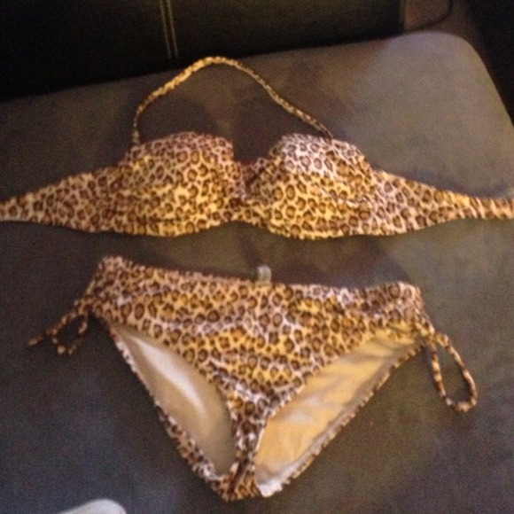 👙Victoria's Secret  Leopard Print Bathing Suit