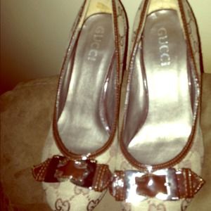 💝REDUCED💝 GUCCI MONOGRAM HEELS
