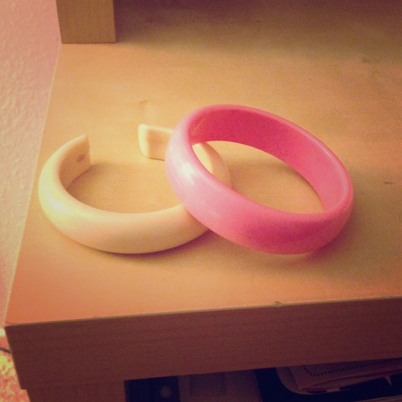 White and pink bracelets