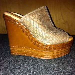 Modern Vintage snakeskin wedges