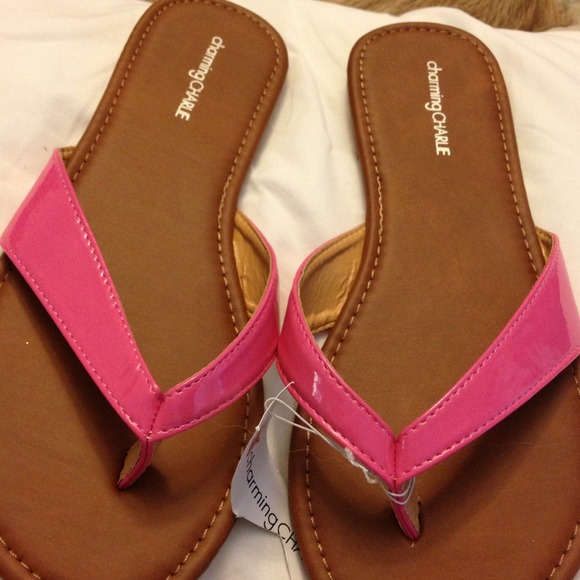 💥SOLD IN BUNDLE🌟Sandals