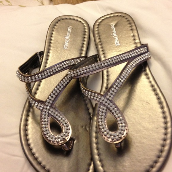 💥SOLD IN BUNDLE🌟Sandals