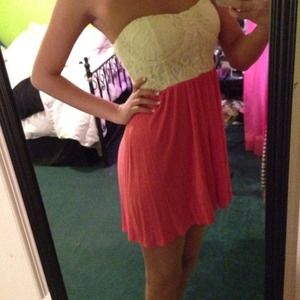 🚫Hold🚫Adorable strapless dress