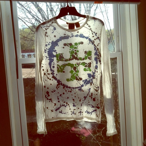 PRICE ✂️xs long sleeve Tory Burch Shirt 💙💚