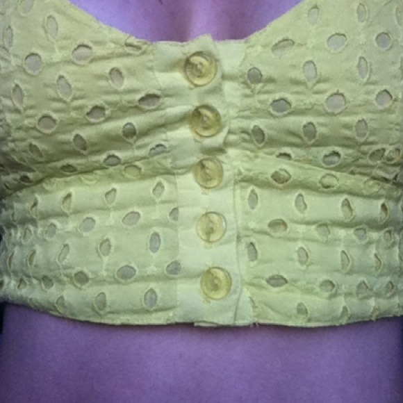 Cute roxy crop top! OBO Never been worn - Picture 3 of 3