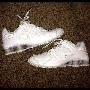 White Nike Shox