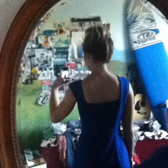 Formal Dress - Picture 4 of 4