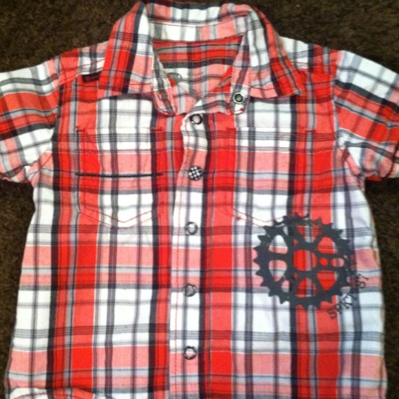 Toddler boys button up short sleeve shirt