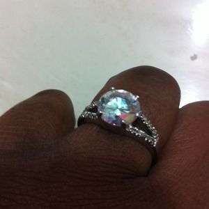 Sparkling costume jewelry ring