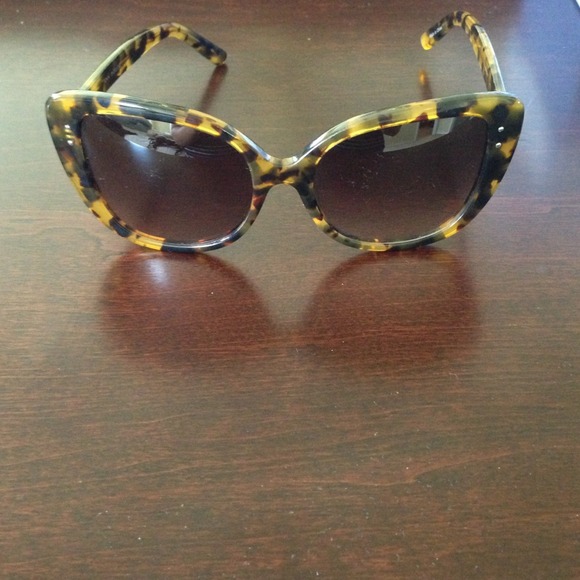 Ann Taylor sunglasses