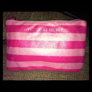 VICTORIA'S SECRET MAKEUP BAG/ STORAGE BAG/ HANDBAG