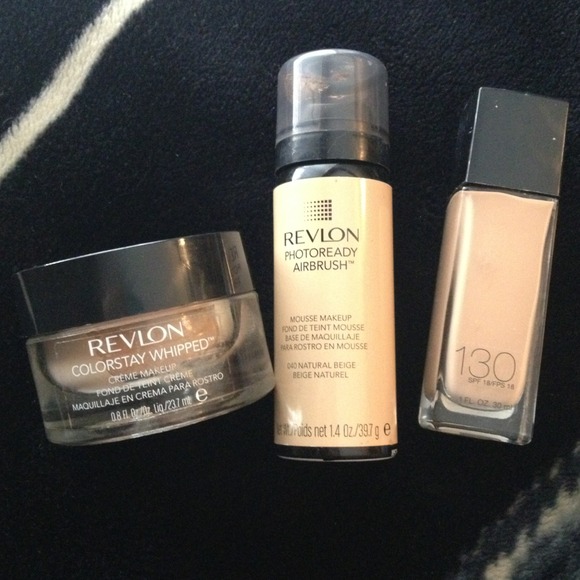 💢SOLD💢 Drugstore foundations bundle! - Picture 1 of 4