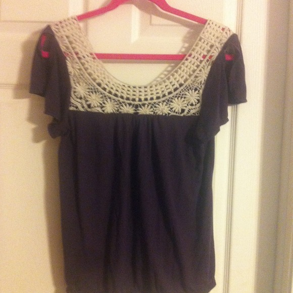Great summer top. Plum and cream!