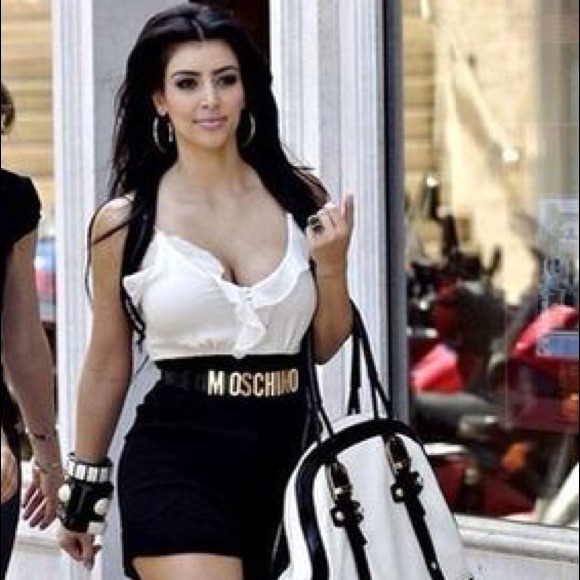 Moschino leather belt, replica.