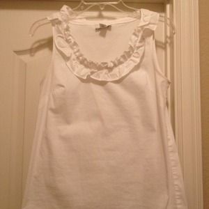 ||SOLD||White ruffled LOFT tank