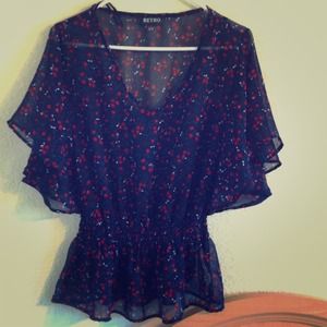 Size Large ! Wore 1 time 👍! Shear Shirt ! 👚🎽