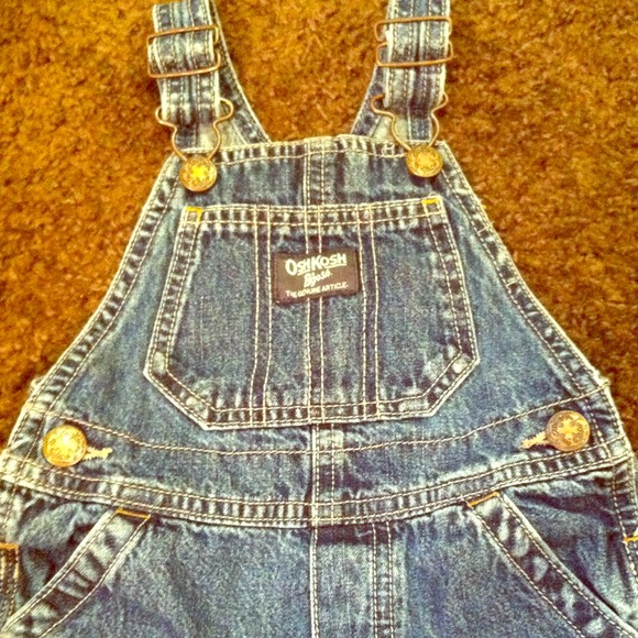 REDUCEDLike new oshKosh Toddler blue jean overalls