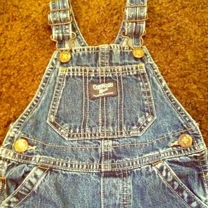 REDUCEDLike new oshKosh Toddler blue jean overalls