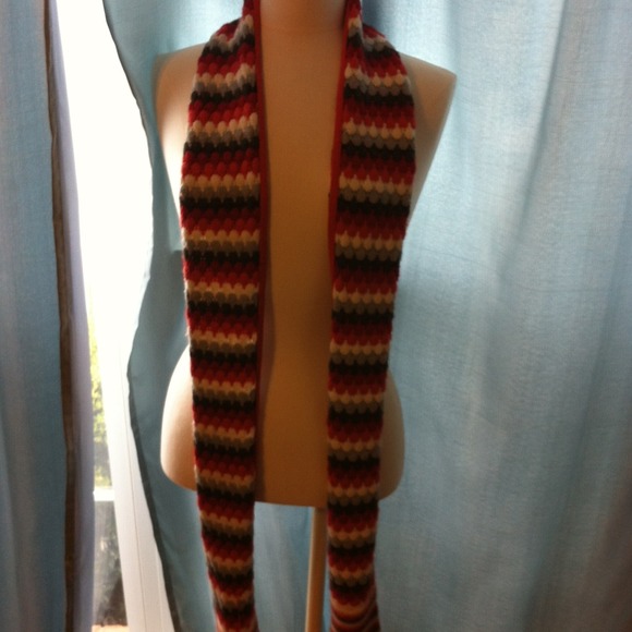 Cute scarf!!