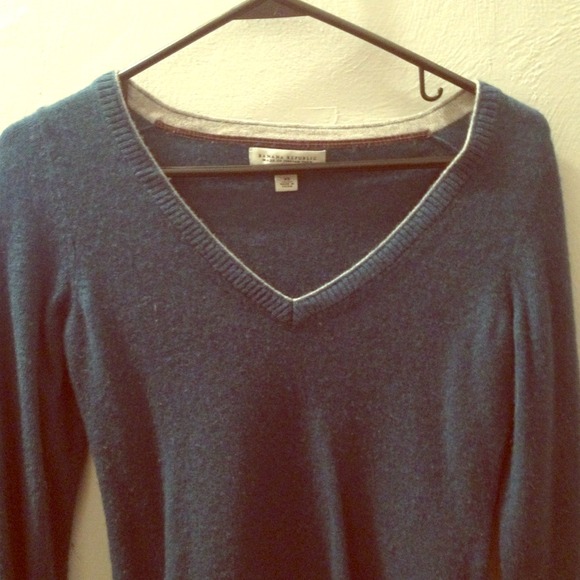 Banana Republic sweater top