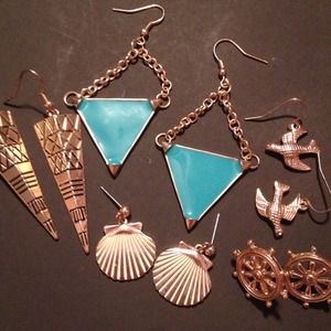 Bundle of earings! Price is neg!