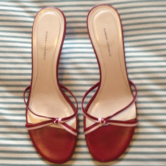 Red and pink BR kitten heels! 👠🌟👠REDUCED🌟👠🌟