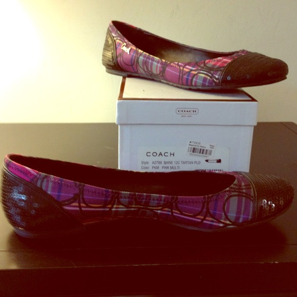 Authentic Coach ballet flats