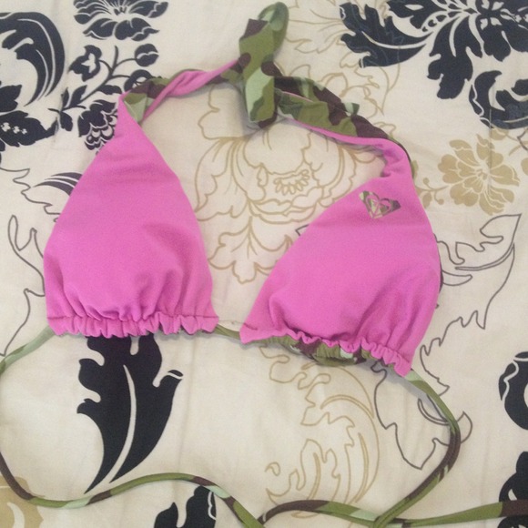 *REDUCED* Roxy bathing suit top - Picture 2 of 2