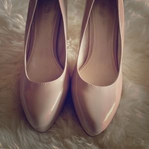 🌟REDUCED🌟 ALDO Nude Heels!