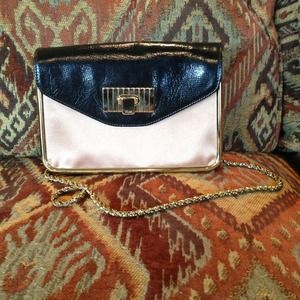 ⭕Sharing⭕Chloe clutch